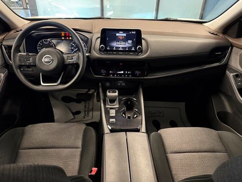 Used 2021 Nissan Rogue SV FWD image 9