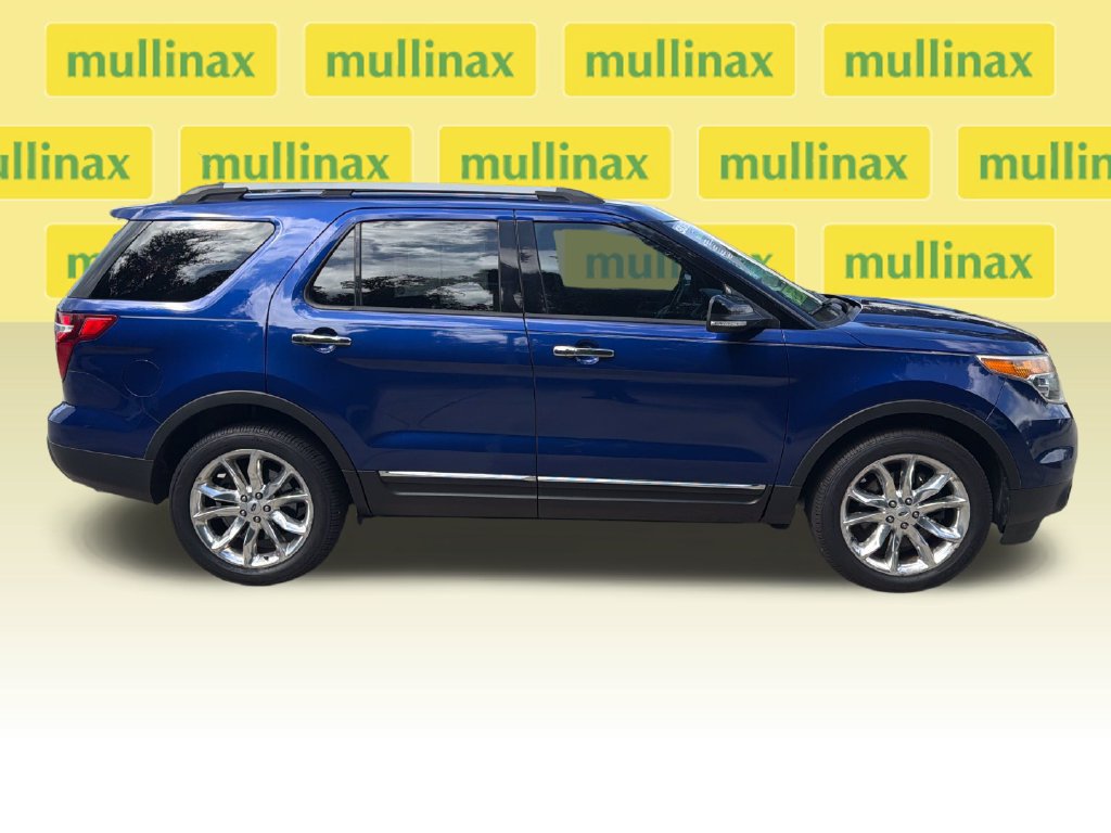 Used 2014 Ford Explorer XLT w/ Equipment Group 202A AWD/4WD image 2