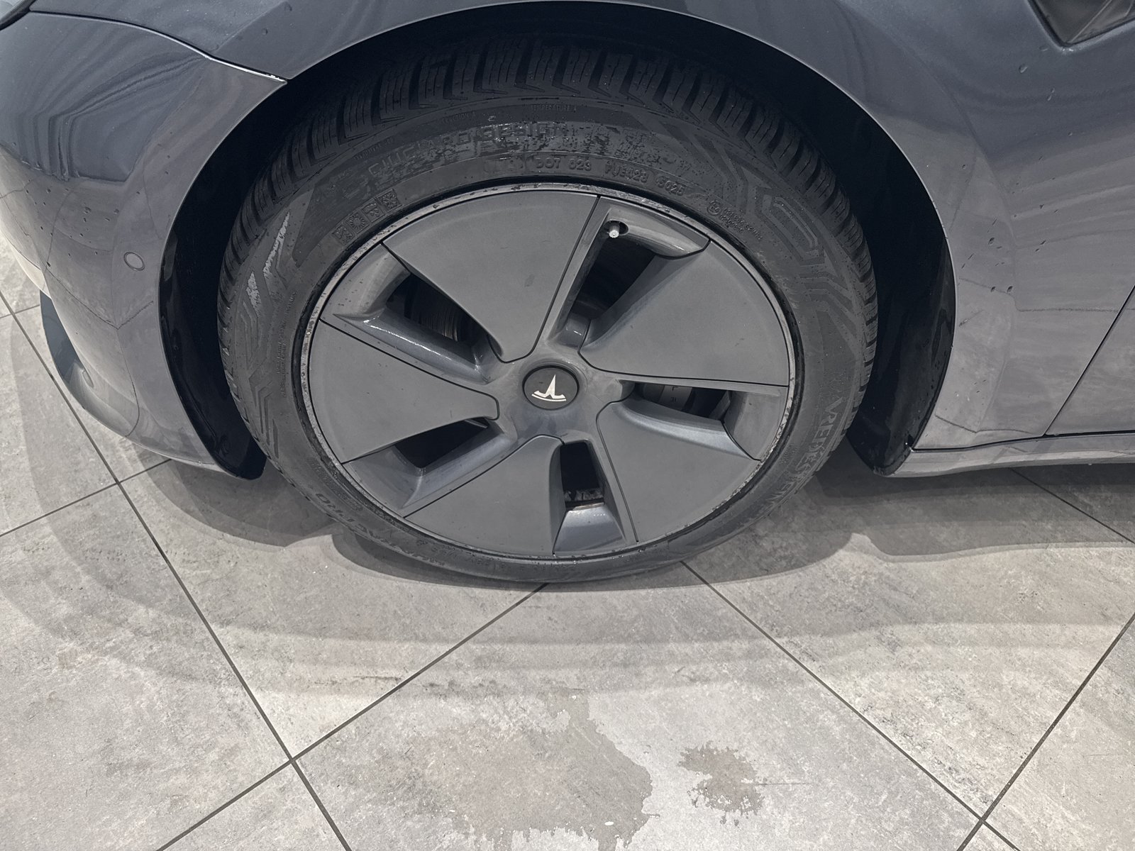 Used 2022 Tesla Model 3 Long Range AWD/4WD image 9
