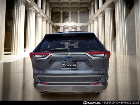 Used 2019 Toyota RAV4 Limited w/ Carpet Mat Package AWD/4WD image 5