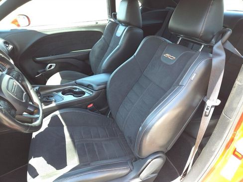 Used 2020 Dodge Challenger R/T image 7