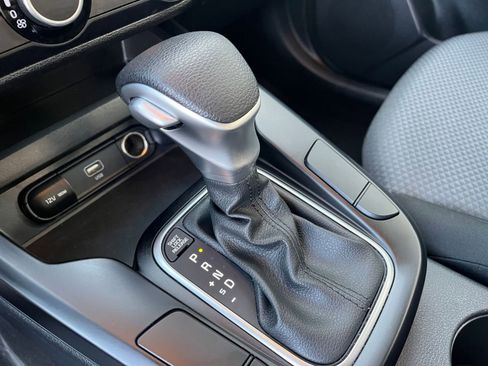 Used 2025 Kia Soul LX w/ LX Technology Package image 41