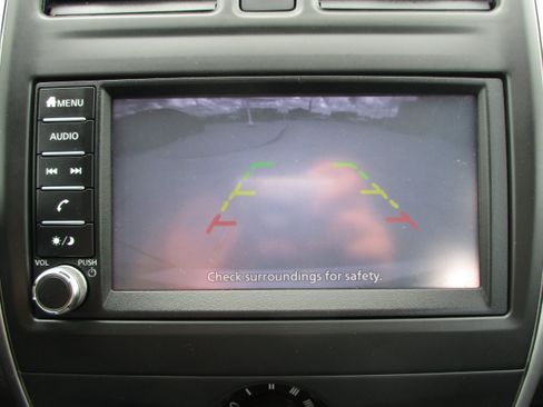 Used 2019 Nissan Versa SV FWD image 17