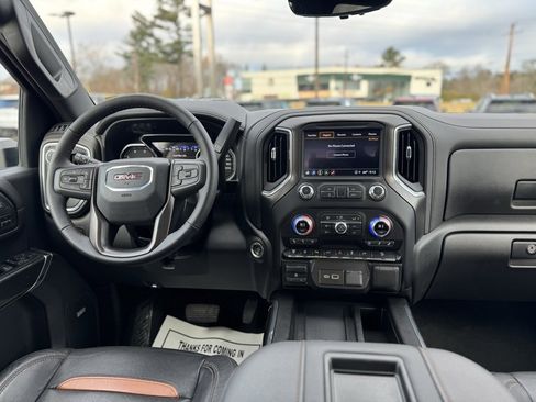 Used 2022 GMC Sierra 2500 AT4 w/ AT4 Premium Plus Package image 12