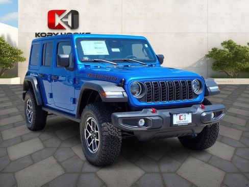 New 2025 Jeep Wrangler Unlimited Rubicon w/ Technology Group image 2