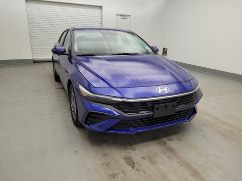 Used 2024 Hyundai Elantra SEL image 14