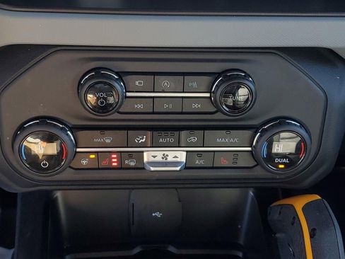Used 2023 Ford Bronco Badlands AWD/4WD image 29