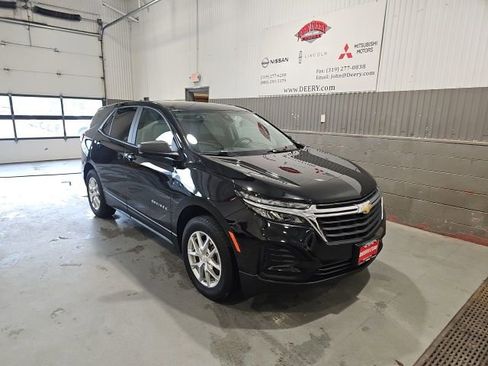 Used 2023 Chevrolet Equinox LS AWD/4WD image 1