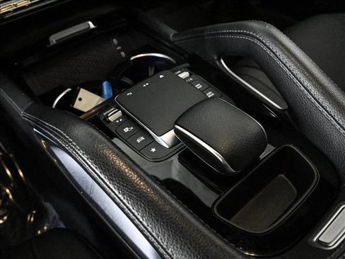 Used 2024 Mercedes-Benz GLE 450e 4MATIC image 13