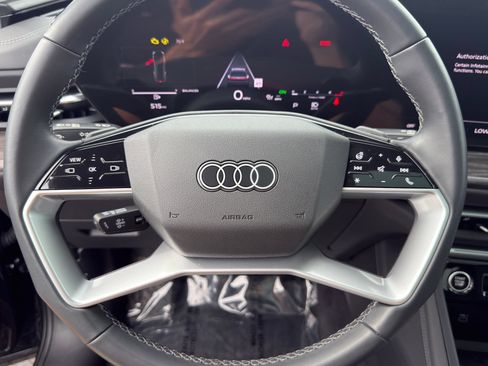 Certified 2025 Audi Q5 Premium w/ Convenience Package AWD/4WD image 19