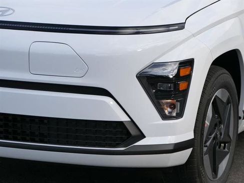 New 2025 Hyundai Kona SEL image 9