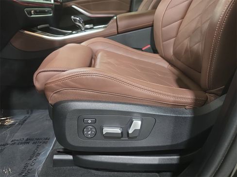 Used 2023 BMW X5 sDrive40i w/ Executive Package image 24