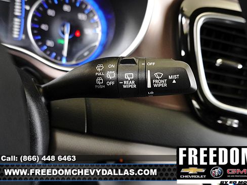 Used 2023 Chrysler Voyager LX FWD image 29