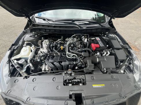 Used 2025 Nissan Altima 2.5 SV FWD image 32