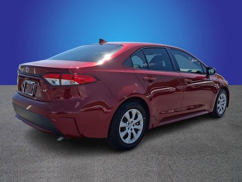 Used 2022 Toyota Corolla LE FWD image 4