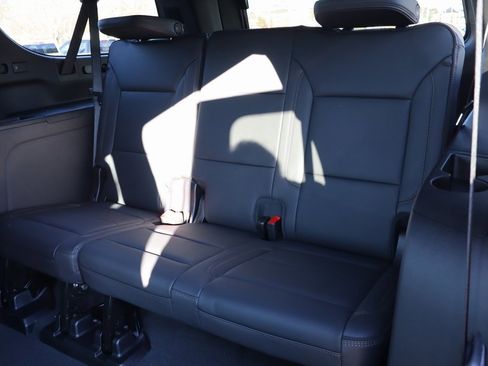 New 2026 Chevrolet Suburban High Country image 25