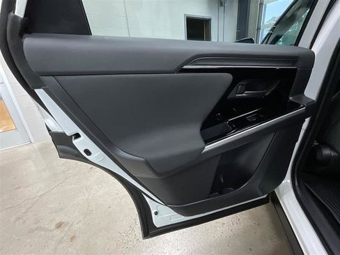 Used 2023 Subaru Solterra AWD image 17