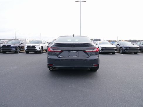 Used 2025 Toyota Camry XSE image 4