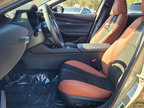 Used 2025 MAZDA MAZDA3 Carbon image 10