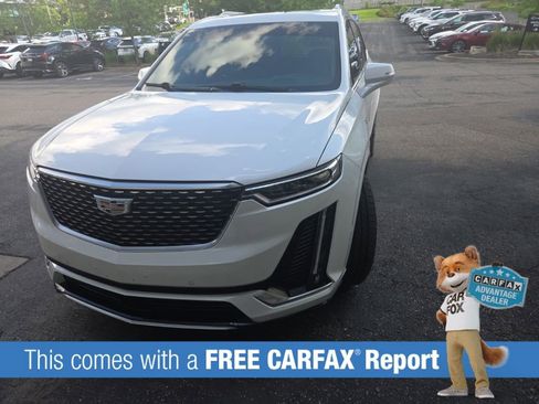 Used 2020 Cadillac XT6 Premium Luxury AWD/4WD image 2