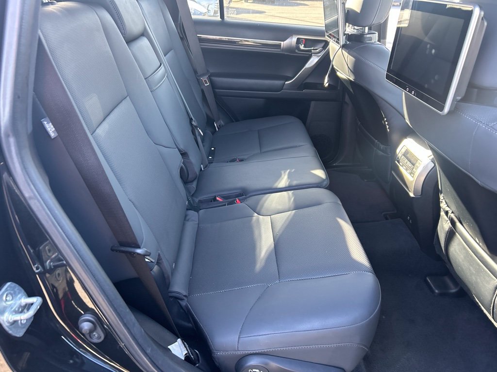 Used 2022 Lexus GX 460 Premium w/ Premium Package AWD/4WD image 19