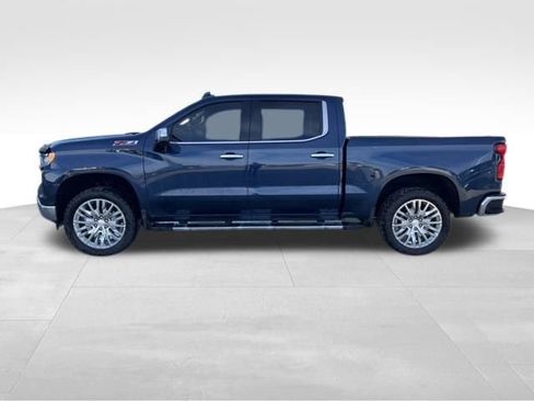 Certified 2022 Chevrolet Silverado 1500 LTZ image 2