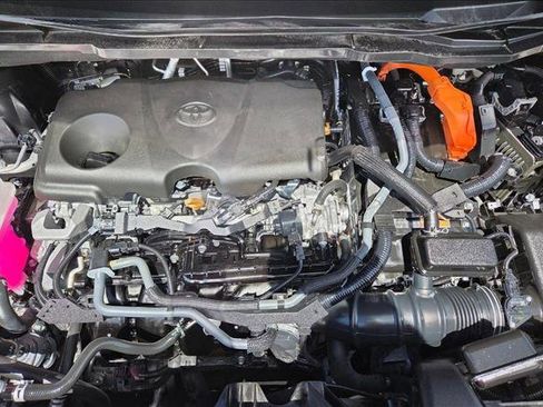 Used 2025 Toyota Sienna Platinum image 22