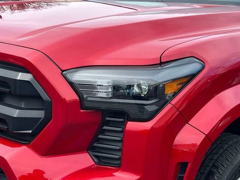 Certified 2025 Toyota Tacoma SR5 image 11