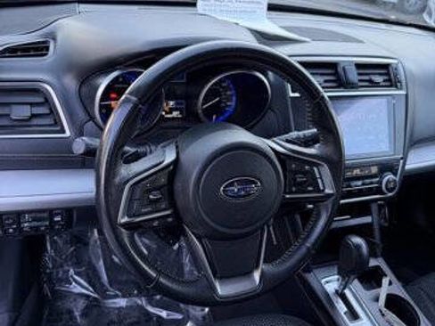 Used 2019 Subaru Outback 2.5i Premium image 8