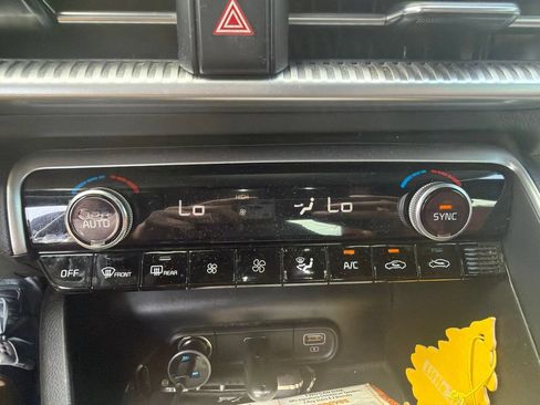 Used 2022 Kia K5 GT-Line w/ GT-Line FWD Premium Package image 5