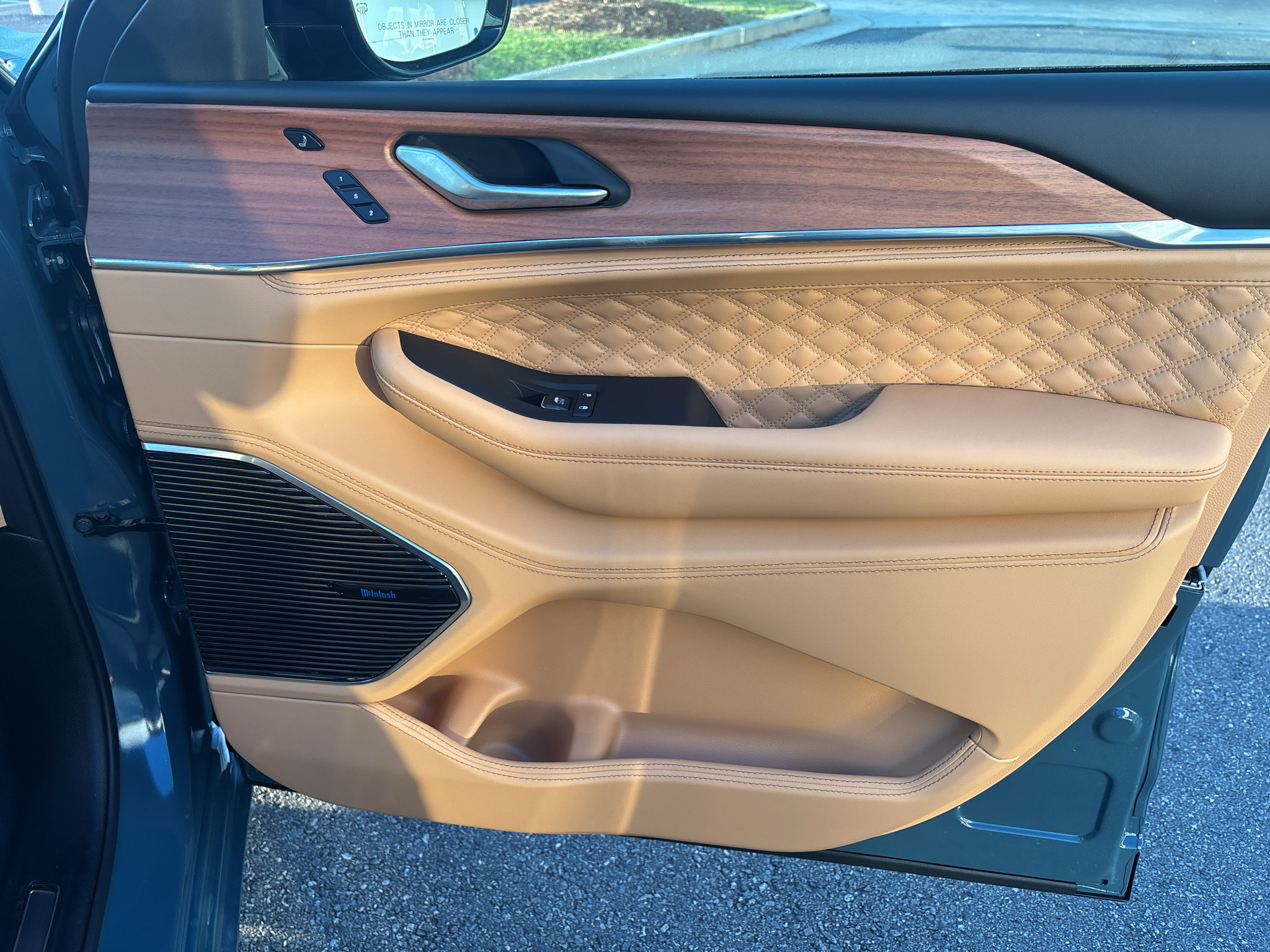 New 2027 Jeep Grand Cherokee Summit AWD/4WD image 23