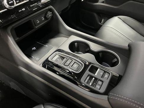 New 2026 Honda Pilot Touring image 23