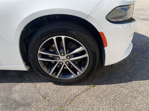 Used 2019 Dodge Charger SXT AWD/4WD image 25