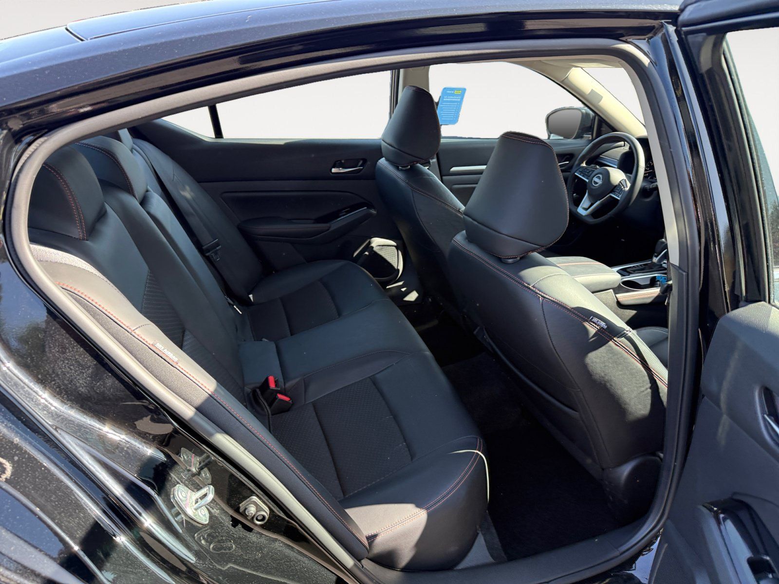 Used 2025 Nissan Altima 2.5 SR AWD/4WD image 18