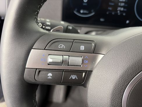 Used 2024 Hyundai Kona Limited AWD/4WD image 35