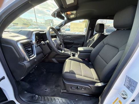 New 2026 GMC Canyon Elevation w/ Convenience Package image 13