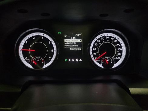Used 2022 RAM 1500 Classic SLT RWD image 23