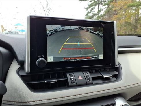 Used 2025 Toyota RAV4 XLE Premium image 20