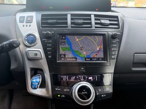 Used 2013 Toyota Prius V Five FWD image 20