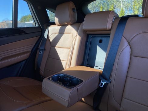 Used 2018 Mercedes-Benz GLE 43 AMG AMG 43 image 37