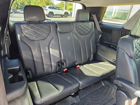 Used 2022 Hyundai Palisade Limited AWD/4WD image 13