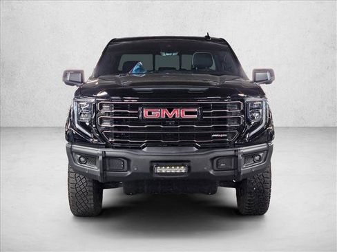 Used 2024 GMC Sierra 1500 AT4X image 2