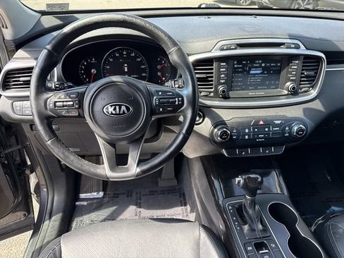 Used 2018 Kia Sorento EX w/ EX Advanced Touring Package AWD/4WD image 18