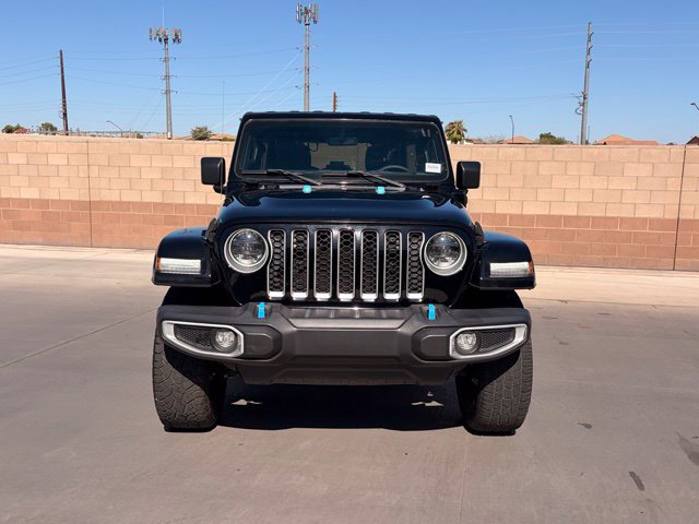 Used 2023 Jeep Wrangler Unlimited Sahara AWD/4WD image 3