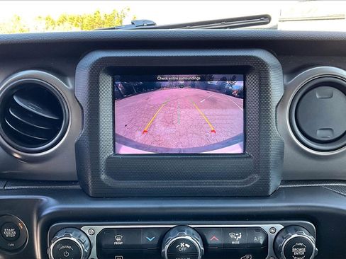 Certified 2022 Jeep Wrangler Sport S image 13