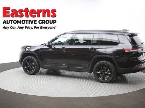 Used 2023 Jeep Grand Cherokee L Laredo image 65