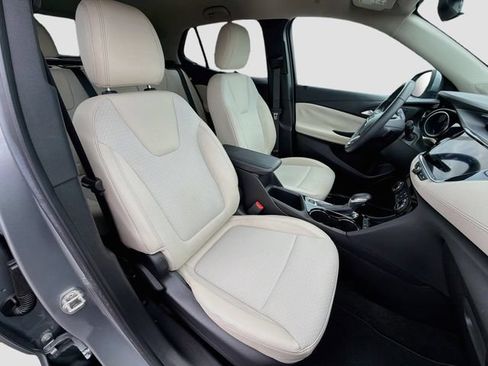 Used 2023 Buick Encore GX Preferred w/ Cold Weather Comfort Package FWD image 27