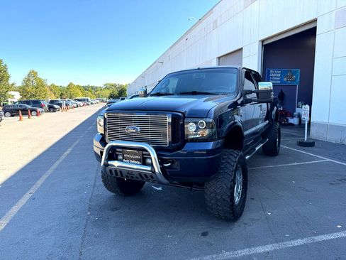 Used 2005 Ford F250 Harley-Davidson image 11