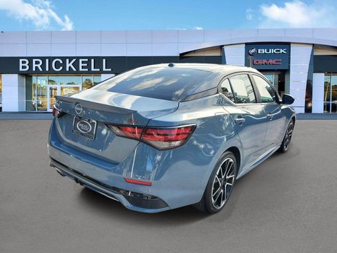 Used 2024 Nissan Sentra SR FWD image 3