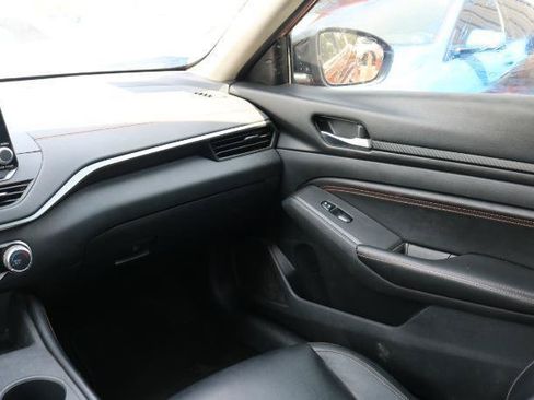 Used 2019 Nissan Altima 2.5 SR AWD/4WD image 15